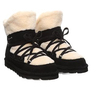 Bearpaw size 9 shearling boots